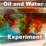 تجربة خلط الماء مع الزيت