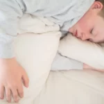 ماذا يحدث في جسدي عندما أنام